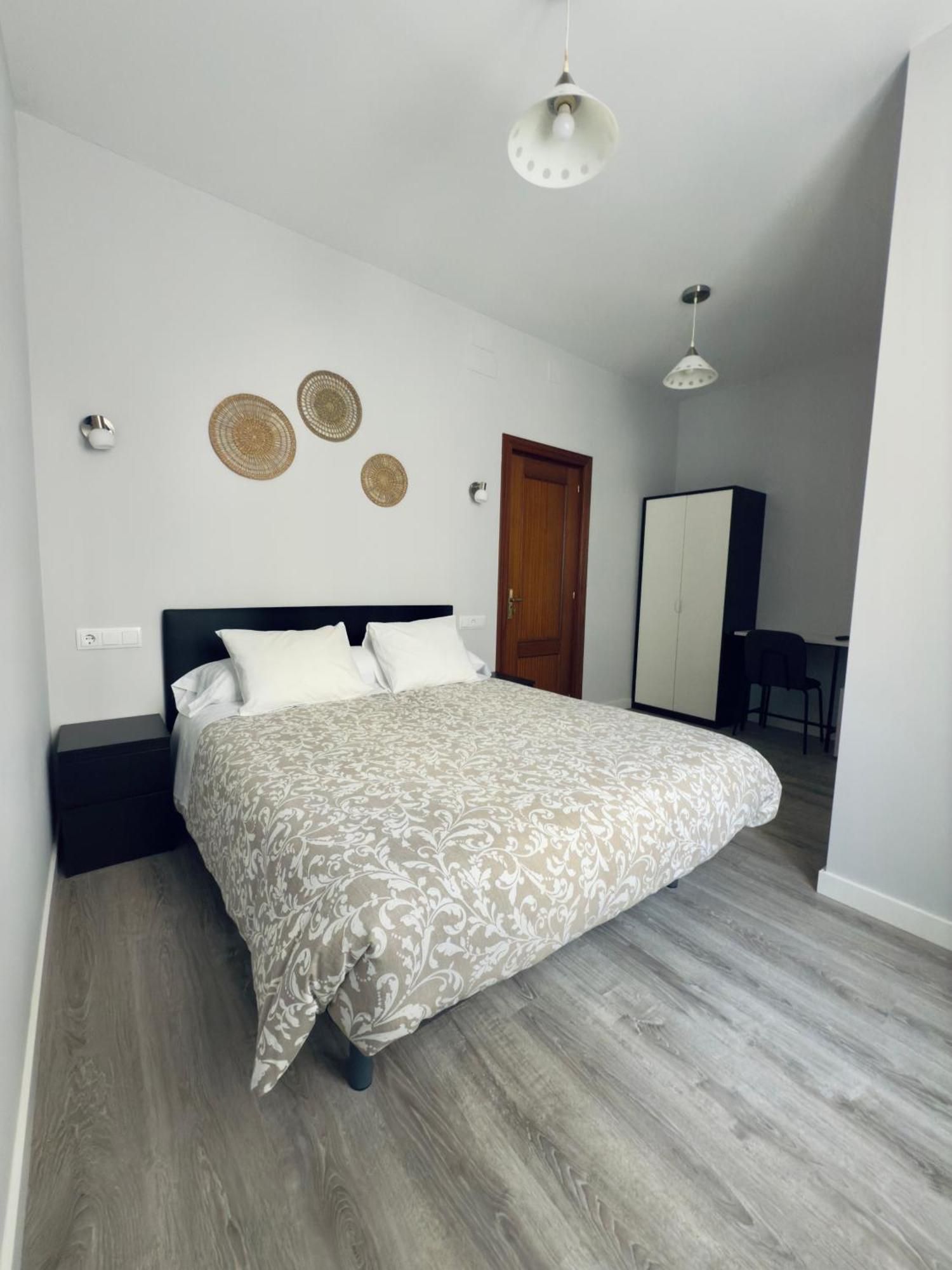 מדריד Hostal Conde De Alba מראה חיצוני תמונה