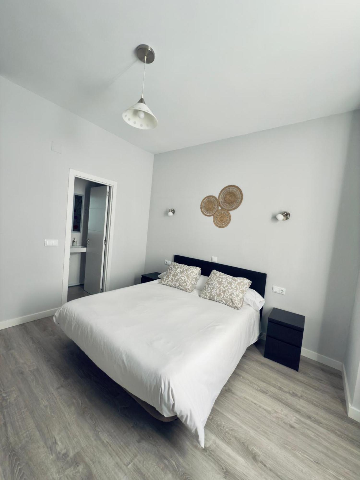 מדריד Hostal Conde De Alba מראה חיצוני תמונה
