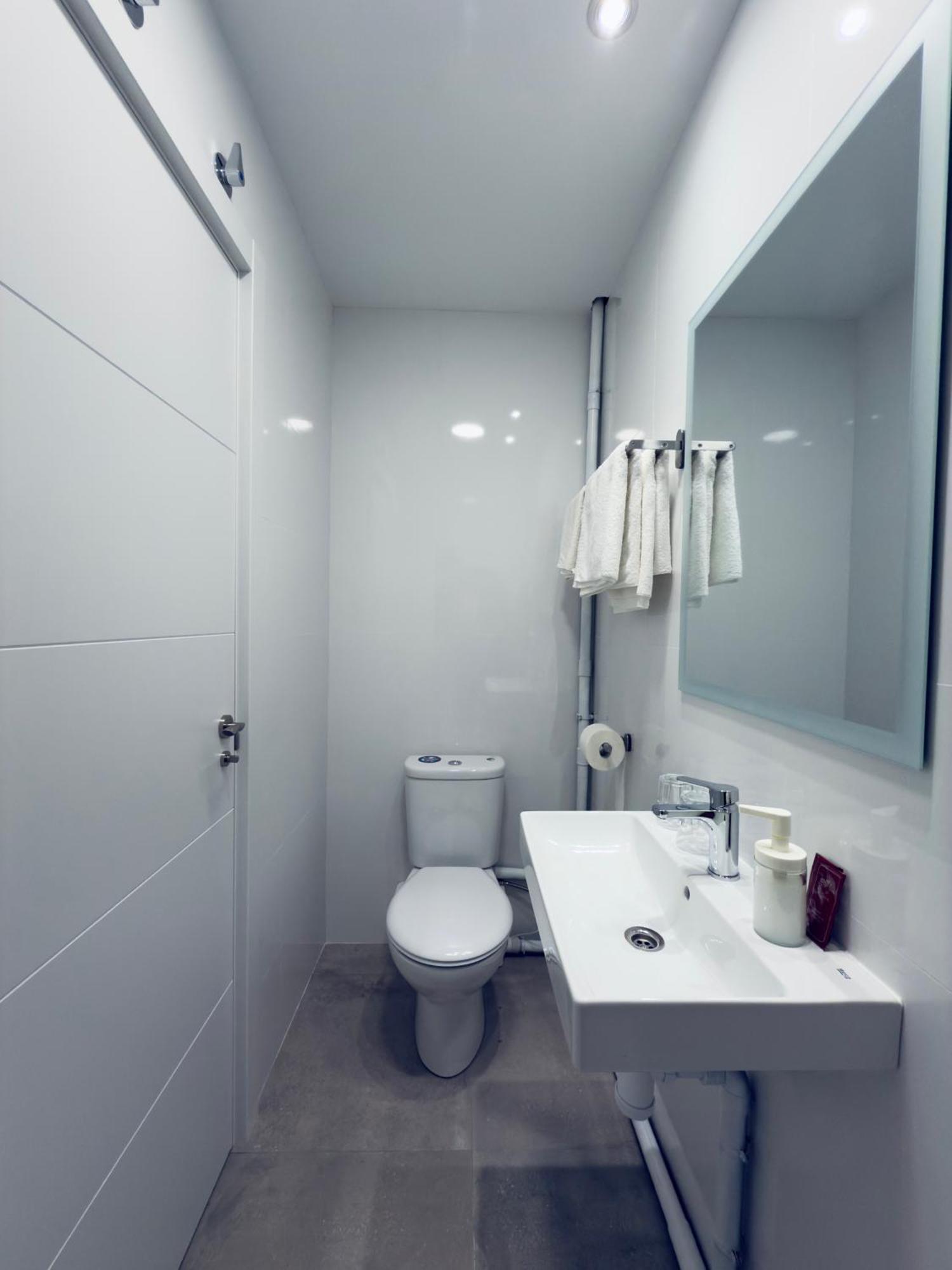 מדריד Hostal Conde De Alba מראה חיצוני תמונה
